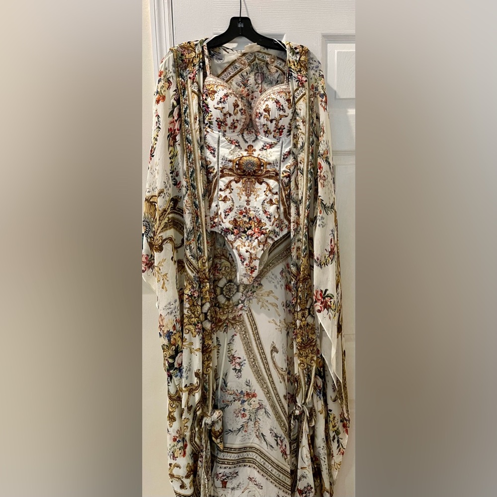 Camilla coverup